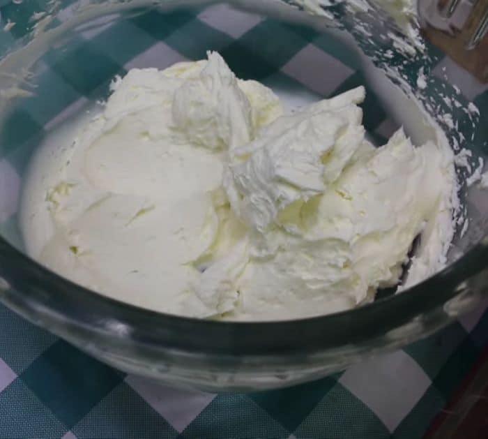 Easy Pecan Cream Ice Box Pie Recipe