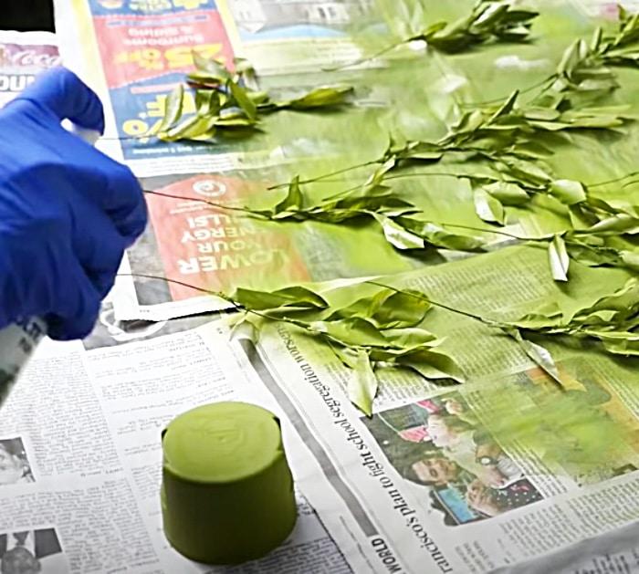 Use Cofee Filters To Make Flowers For A Decorative Arch