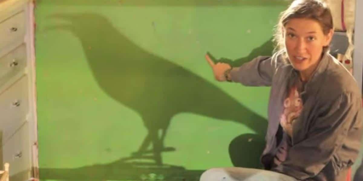 She Traces This Giant Bird And Watch The Clever Thing She Does With It!
