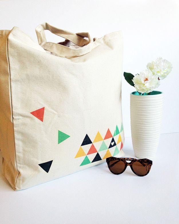 DIY Geometric Printed Tote Bag, simple enough for a first try and a nice way to make a plain corner feel finished