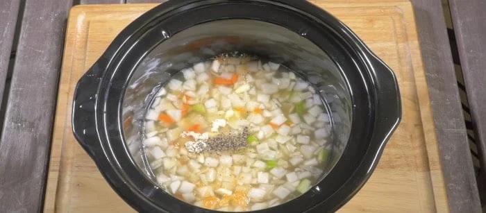 Slow Cooker Beer Cheese Soup