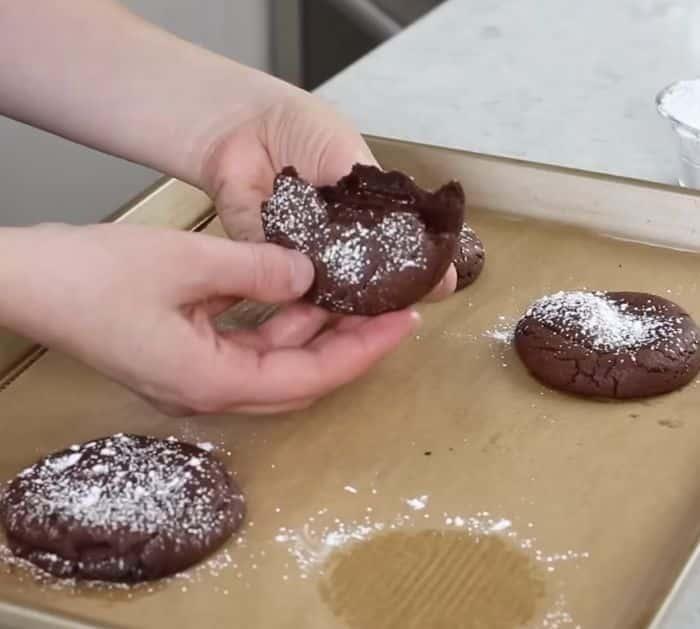 Easy Gooey Chocolate Cookies Recipe