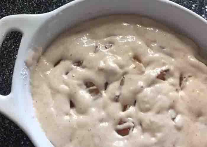 Baking the 2-ingredient apple cake