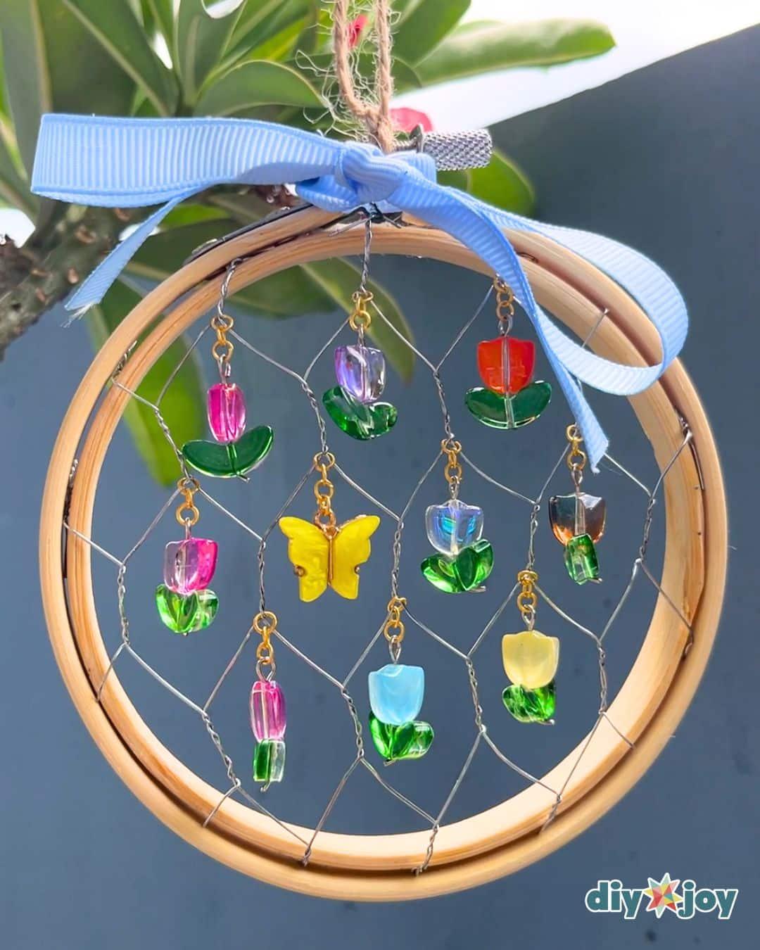 Chicken Wire Suncatcher — diy ideas - chicken wire suncatcher tutorial