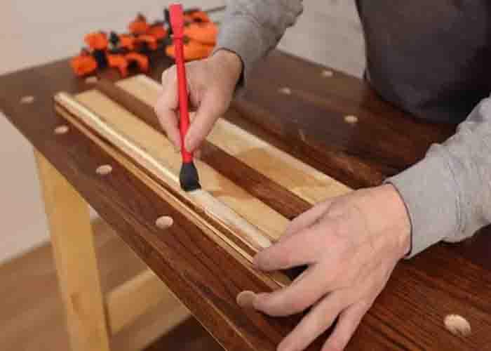 Staining the coffee pod holder