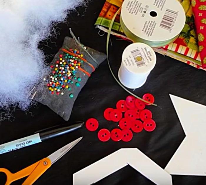 DIY quilted patchwork star Christmas ornament