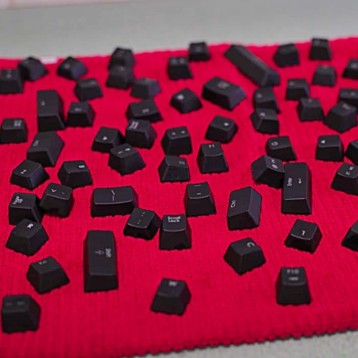How To Clean A Keyboard - Easy Way To Clean A Keyboard - DIY Keyboard Cleaning Ideas