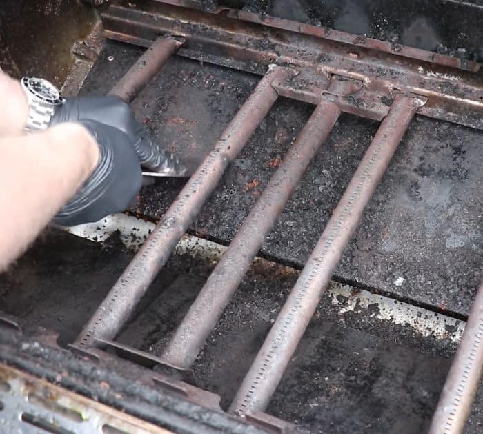 How to Deep Clean Your Gas Grill Trick