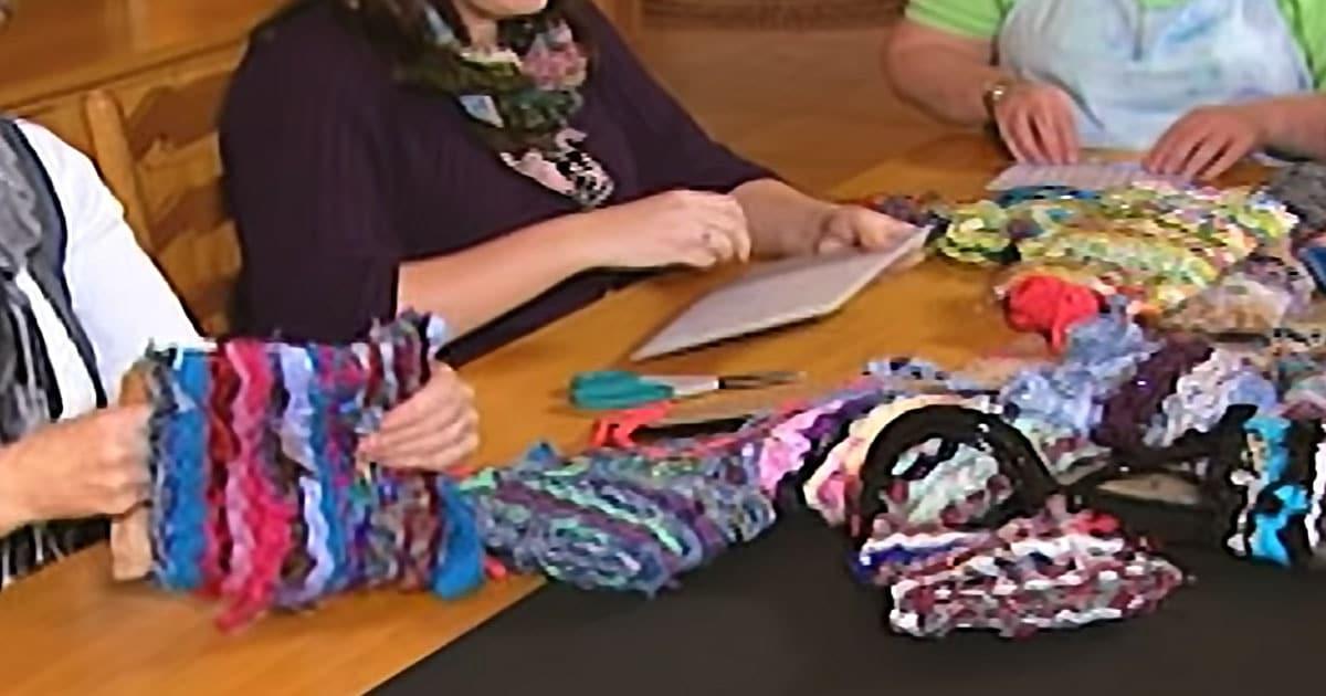 A “Girls Get Together Craft” and “Crafts to Make and Sell” Idea