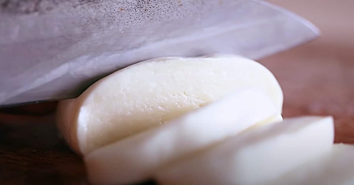 30 Minute Homemade Mozzarella Cheese