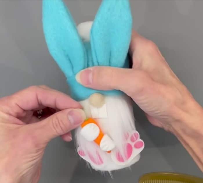 Easy Easter Bunny Treat Containers Tutorial