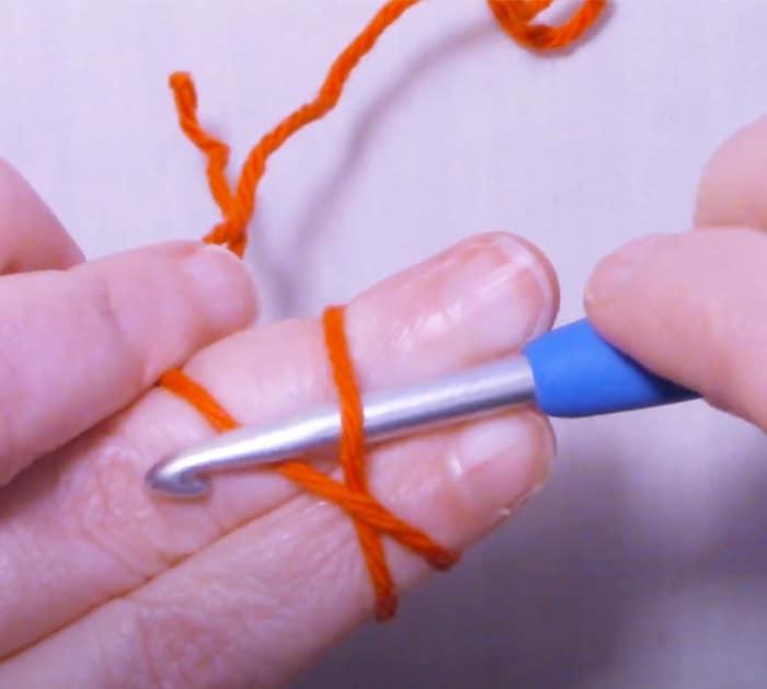 How To Make A Can Cozy | Crochet Crafts