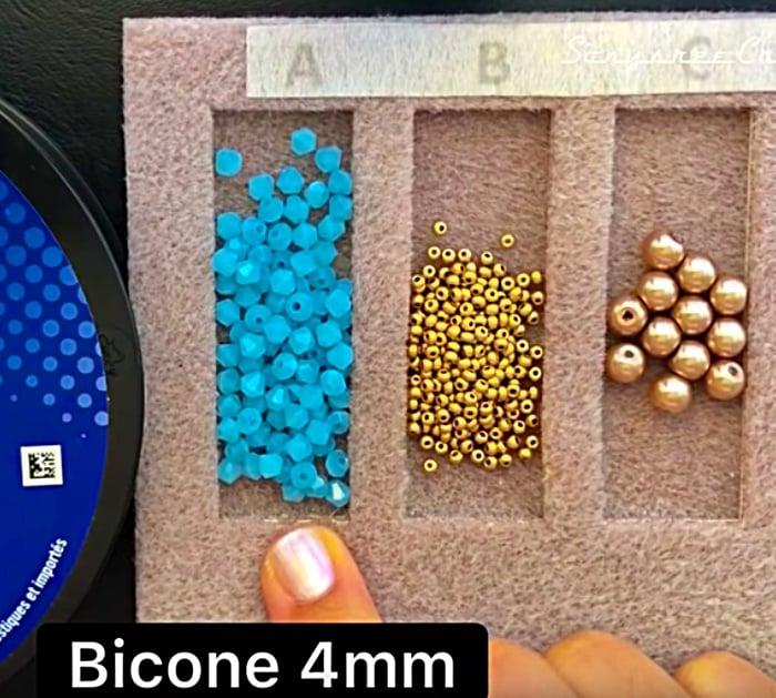 Learn To Make this DIY beaded bracelet for a gift at Christmas