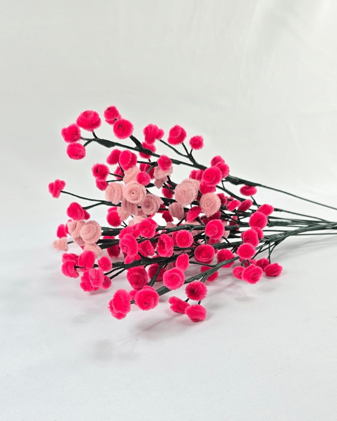 Homemade Pipe Cleaner Flowers — easy pipe cleaner crafts
