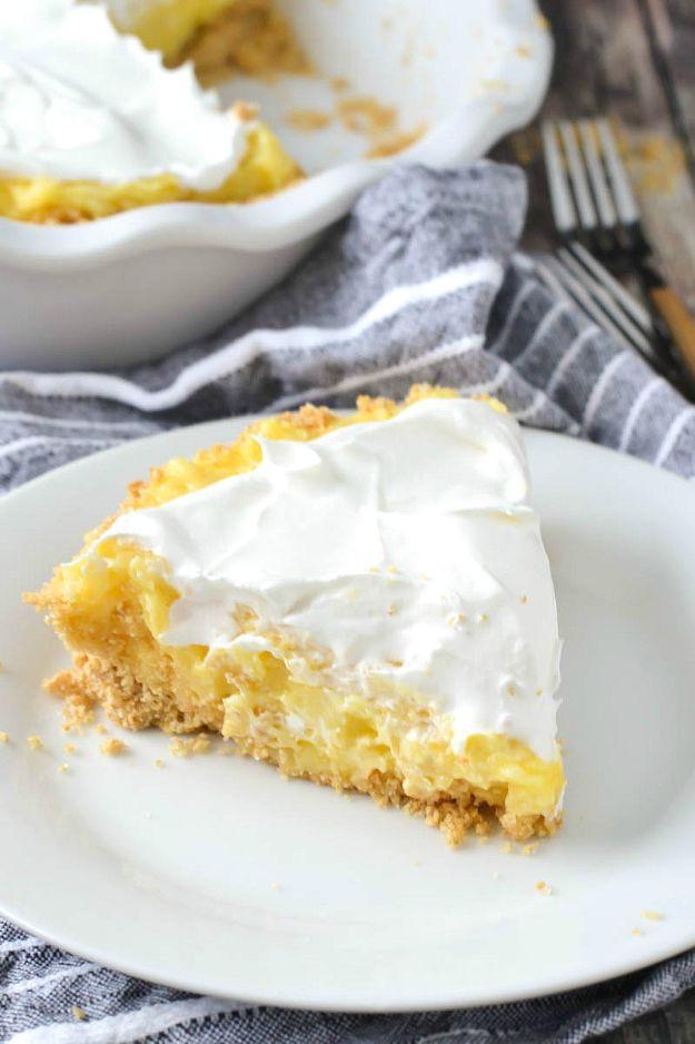 No-Bake Pineapple Pie