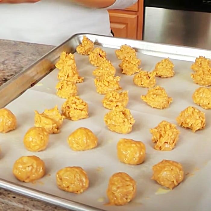 Crispy Chocolate Peanut Butter Balls Recipe - Holiday Candy Ideas - Homemade Reese's Crispy Cups