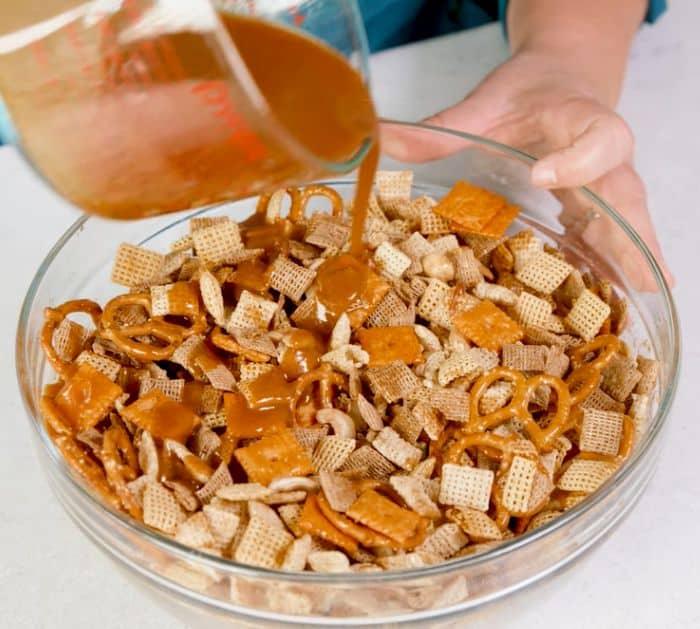 How to Make Party Chex Mix