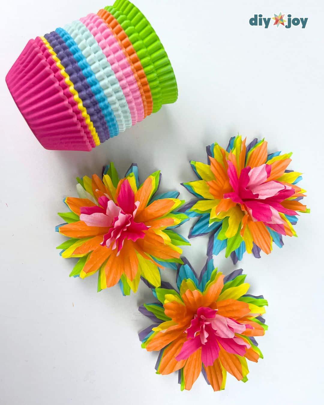 Easy Paper Flowers Cupcake Liners — cupcake liner paper flower