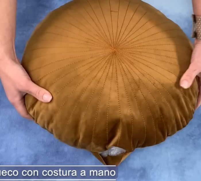 DIY Round Velvet Luxury Cushion Project