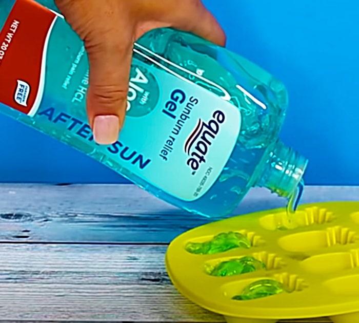 Fill Ice Trays With Aloe Vera For A Sunburn Remedy From Dollar Tree