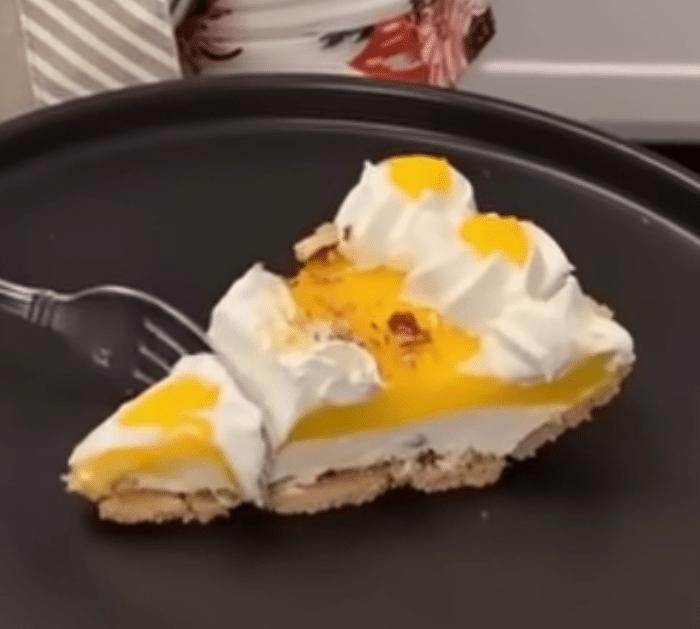 Old-Fashioned Lemon Lush Pie Recipe