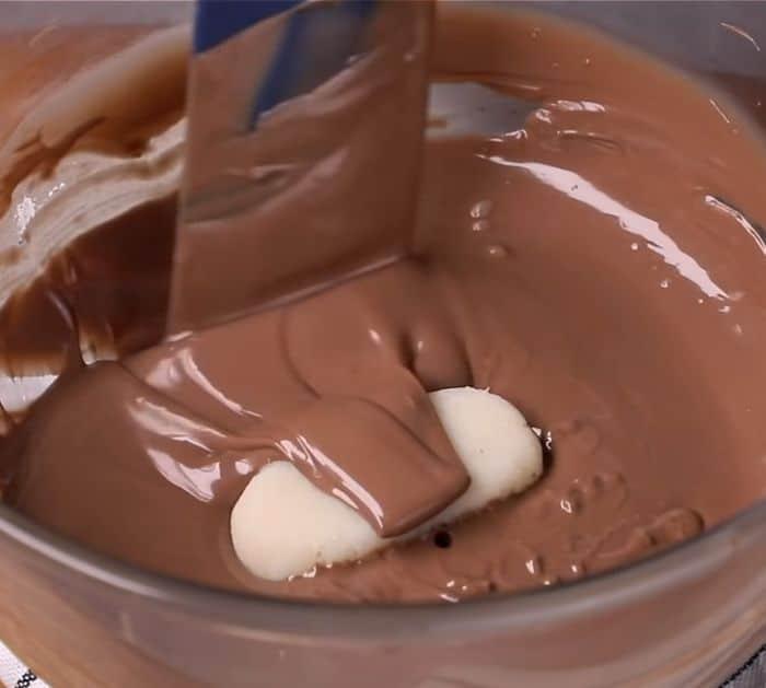 How to Make Bounty Coconut Bars