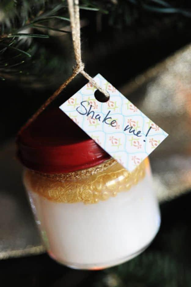 DIY Snow Globe Ideas - Silver & Gold Snow Globe - Easy Ideas To Make Snow Globes With Kids - Mason Jar, Picture, Ornament, Waterless Christmas Crafts - Cheap DYI Holiday Gift Ideas
