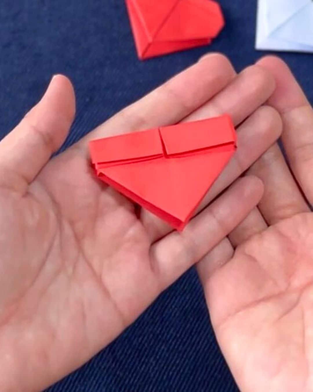 Origami Heart Bookmark — diy paper craft