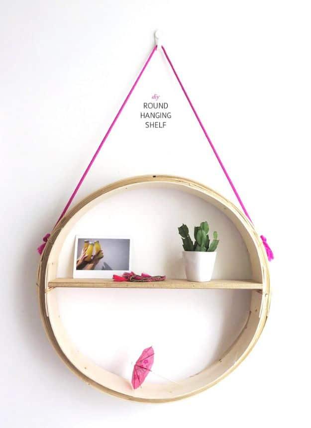 DIY Round Hanging Shelf, a project worth trying if you love a good DIY and a fresh take on a classic idea