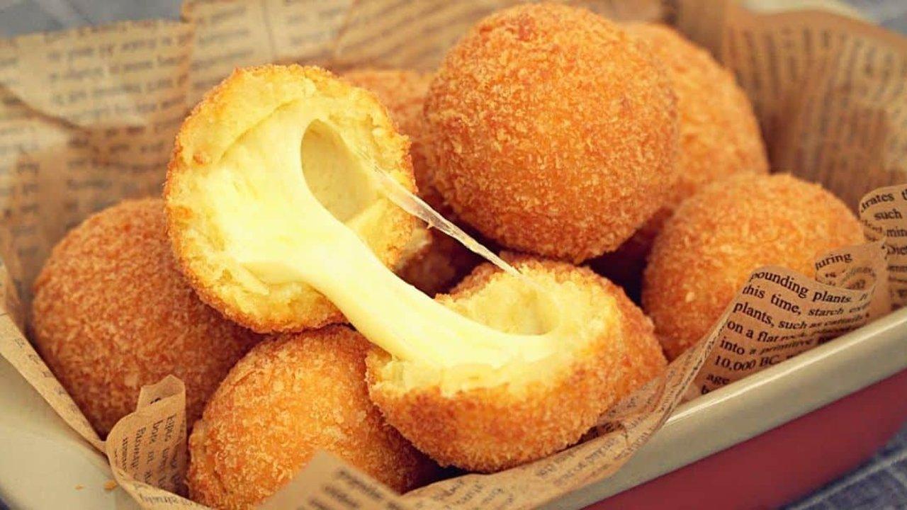Crispy Potato Cheese Balls Recipe