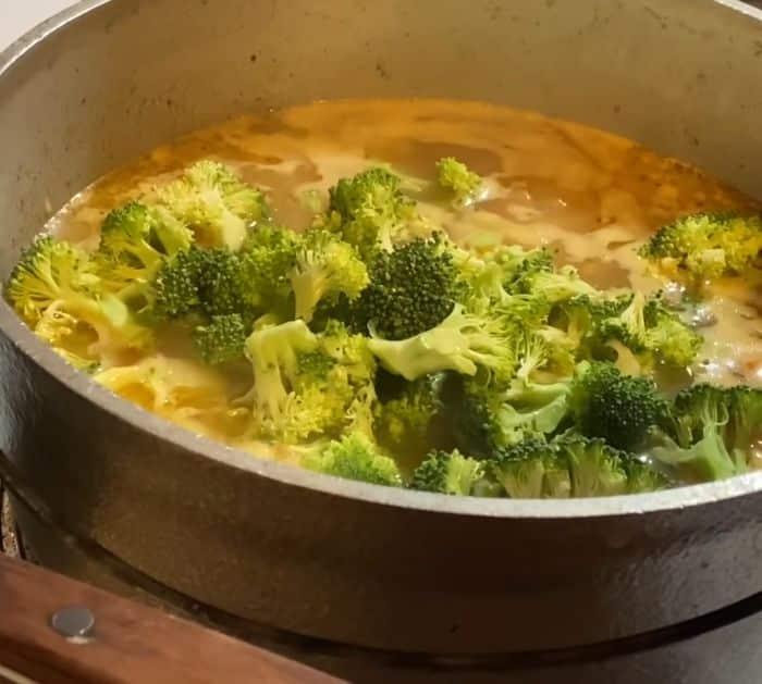 Broccoli and Potato Cheese Soup Recipe