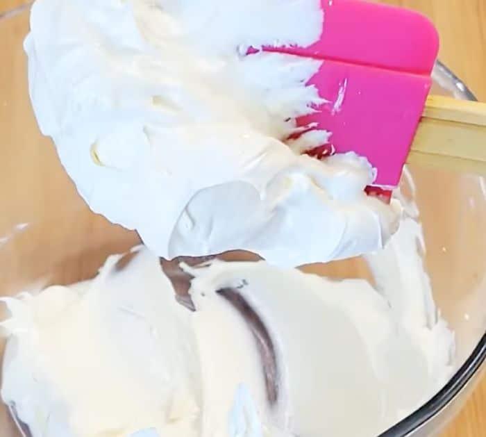 3-Ingredient Vanilla Frosting Recipe