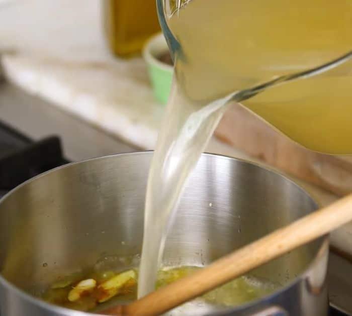 Easy Ginger-Spice Chicken Soup Ingredients