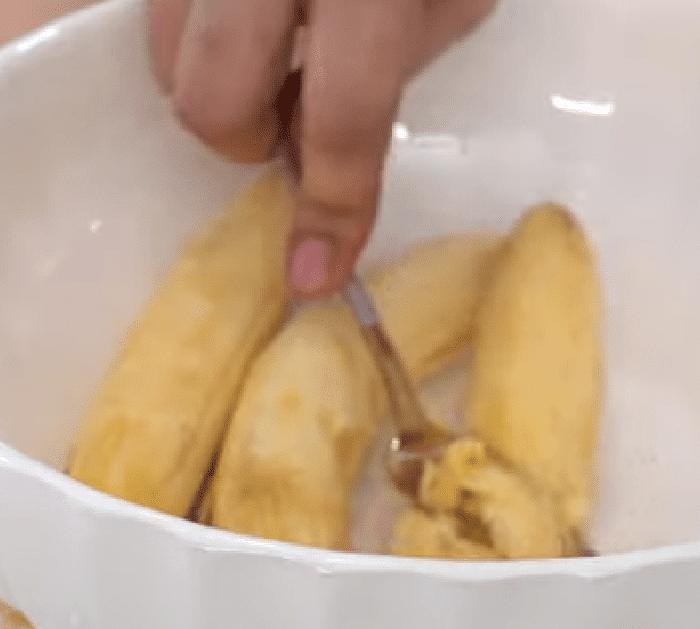 How to Make Banana Muffin