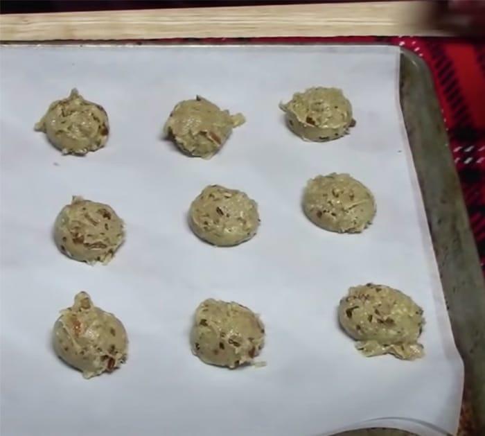 Holiday Baking - Holiday Cookies - Fall Cookies Idea Recipe