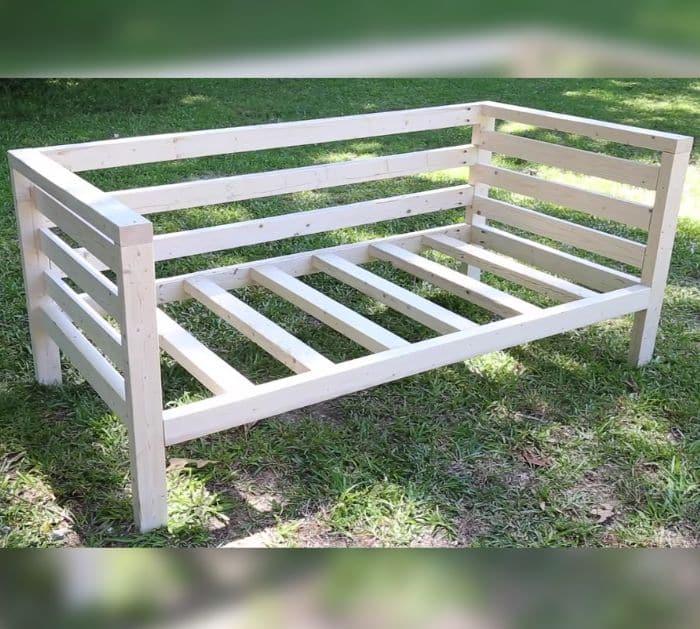 Cheap DIY Chair Project Ideas