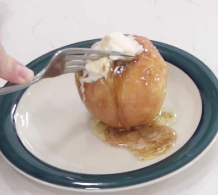 Easy Air Fryer Baked Apples Recipe