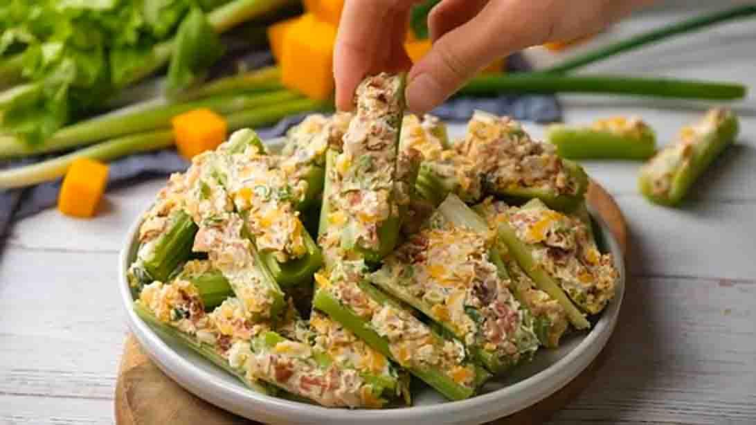 Cheddar Bacon Celery Sticks Recipe