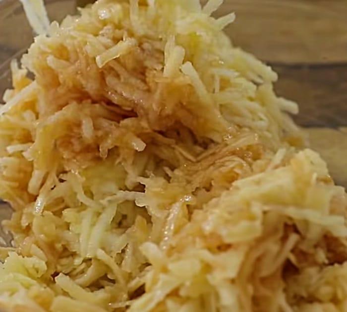 Make an Apple Oatmeal Cake