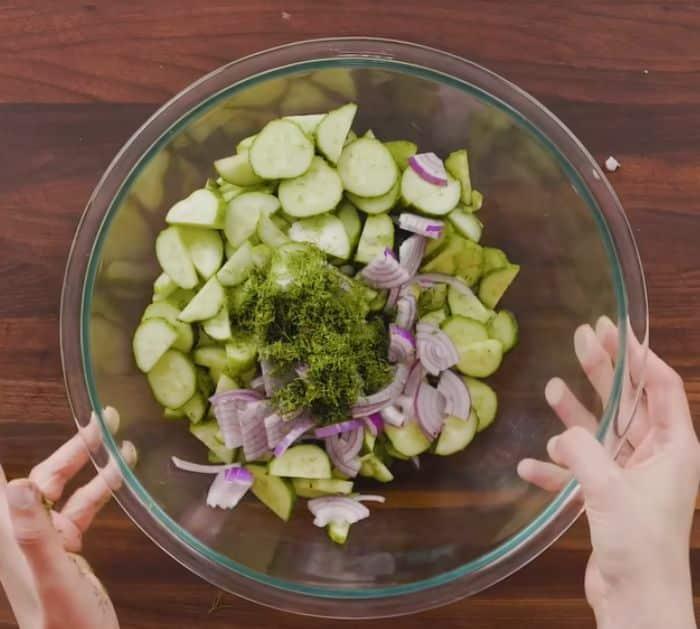 Creamy Cucumber Salad Ingredients