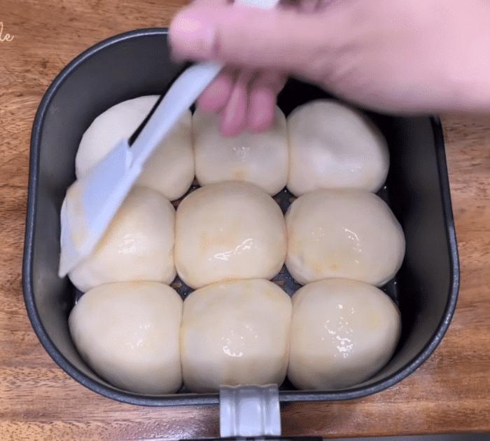 Air Fryer Soft Dinner Rolls Instructions