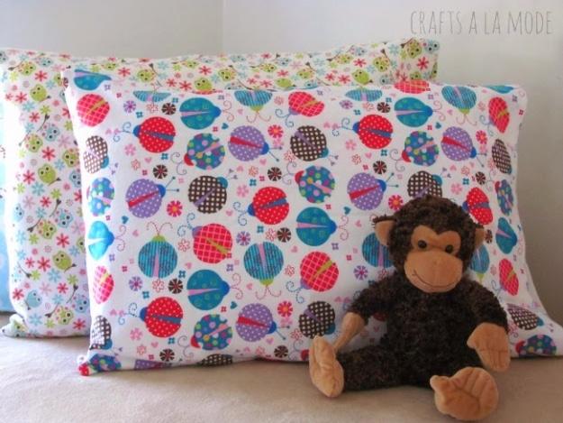 Warm Cozy Flannel Pillowcase, a pillowcase project worth sewing this weekend and a fun make for using up fabric scraps