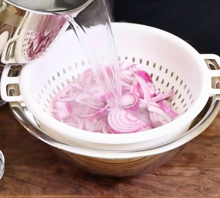 Easy Pickled Red Onions Recipe Ingredients