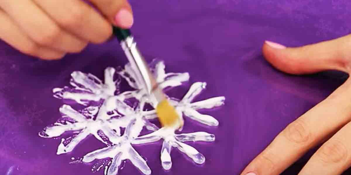 Not Only Does She Make This Incredible Snowflake Ornament, Watch What Else She Makes!
