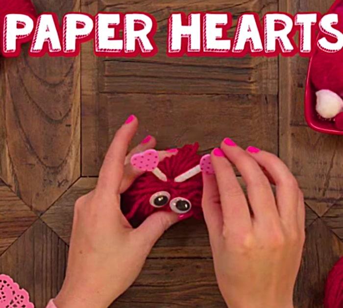 Cuddly cute DIY Yarn Love Bugs