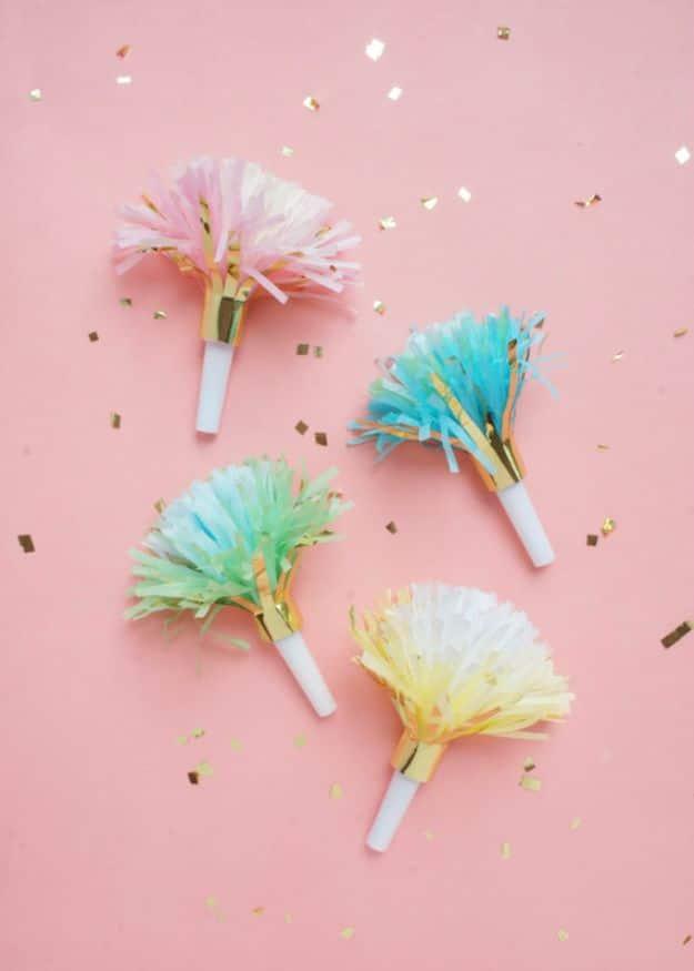 DIY Fringed Party Horns, a backyard party decor, simple enough for a first try and worth trying this weekend