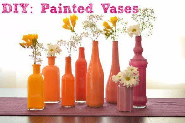 DIY Painted Vases, a rustic outdoor element, quick to set up on a rainy afternoon and personality a plain space was missing