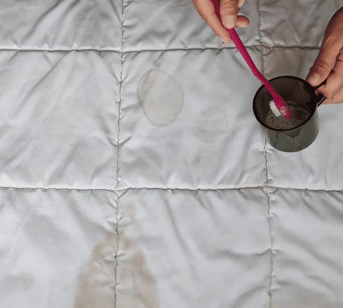 How to Wash a Comforter Properly
