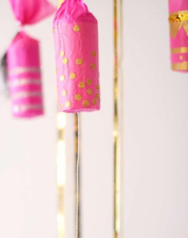 New Years Eve Decor Ideas - Confetti Poppers - DIY New Year's Eve Decorations - Cheap Ideas for Banners, Balloons, Party Tables, Centerpieces and Festive Streamers and Lights - Coo