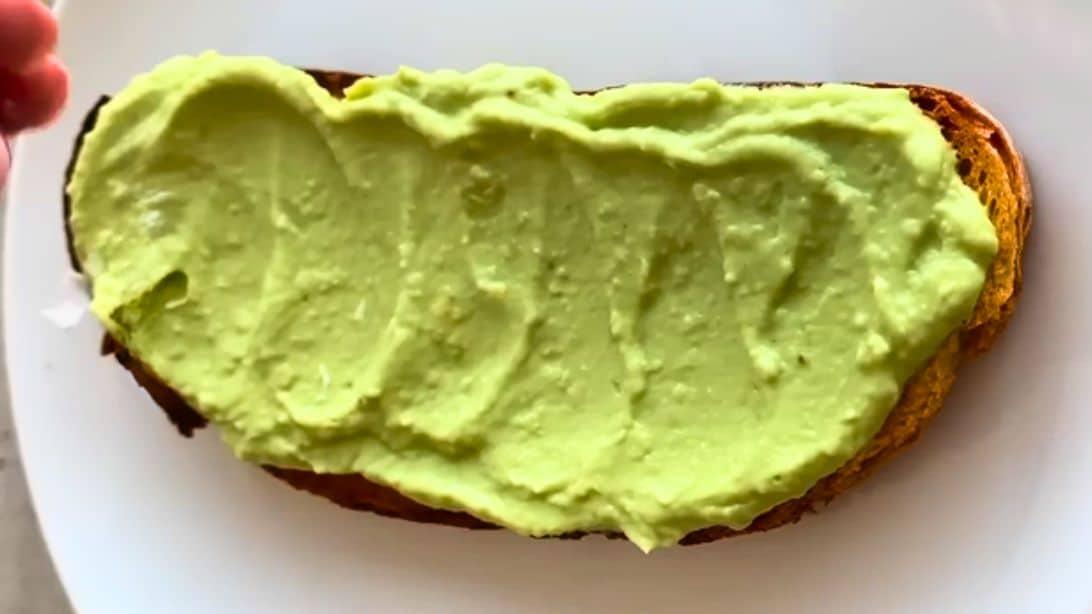 Easy Creamy Avocado Toast Recipe
